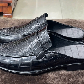 Giày sục da bụng cá sấu