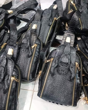 Túi Đeo Chéo Da Cá Sấu COSTO